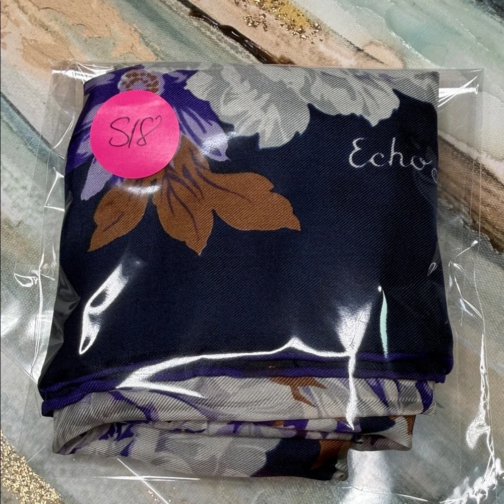 Echo stylish scarf